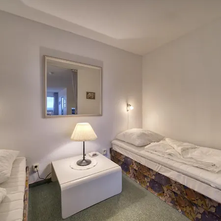 - Haus F, App 0f0903 Appartement *
