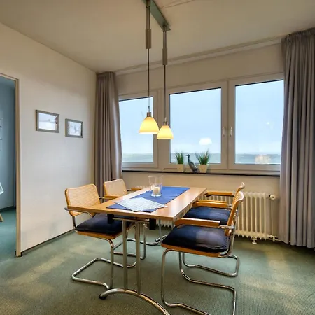 - Haus F, App 0f0903 Appartement *