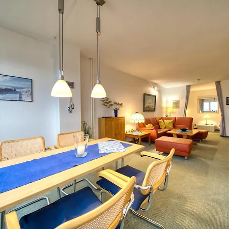 - Haus F, App 0f0903 Appartement